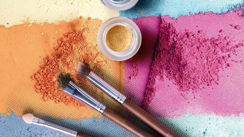 10 Tips For Colourful Eye-catching Makeup Looks For Beginners!
