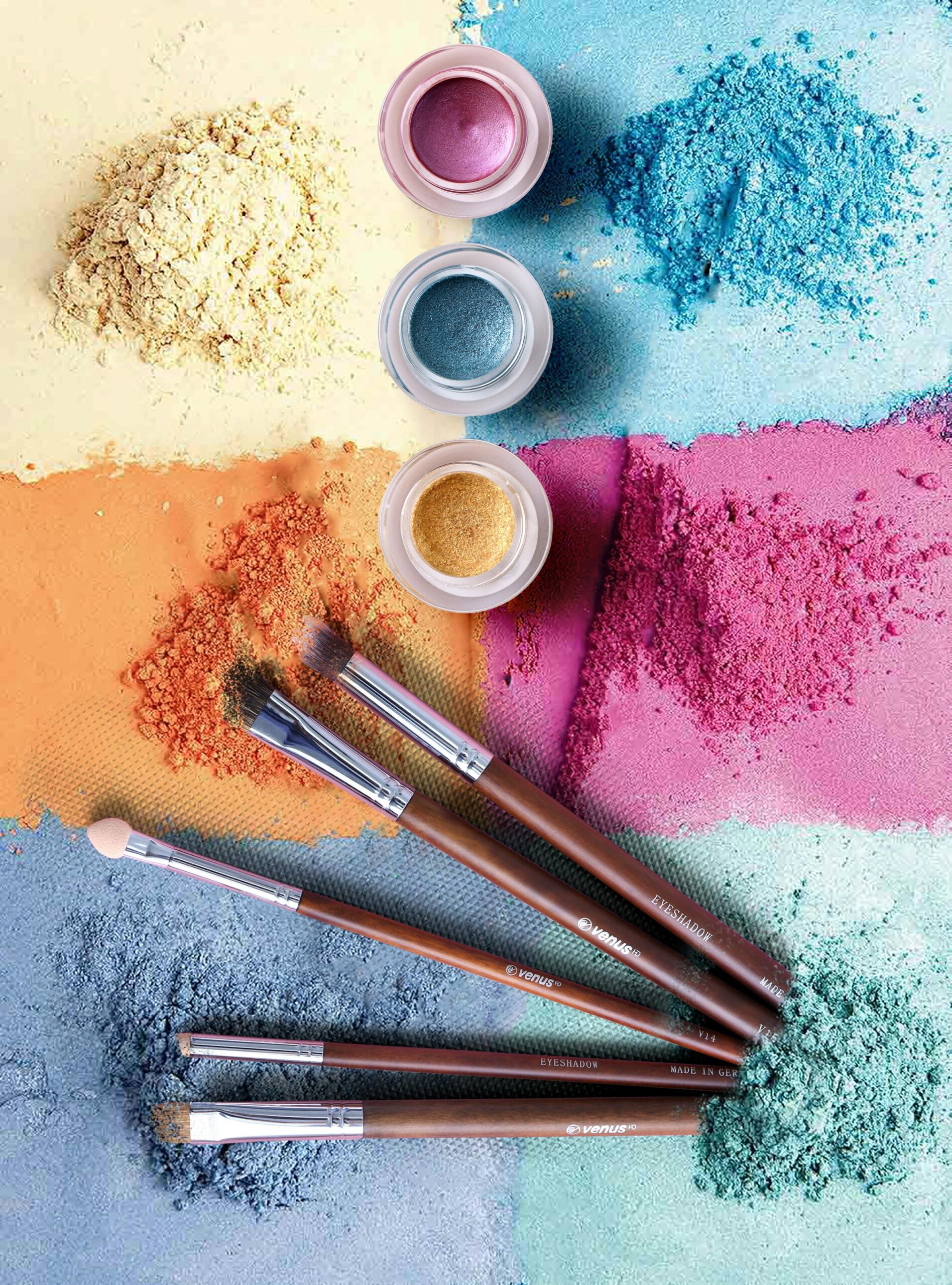 10 Tips For Colourful Eye-catching Makeup Looks For Beginners!